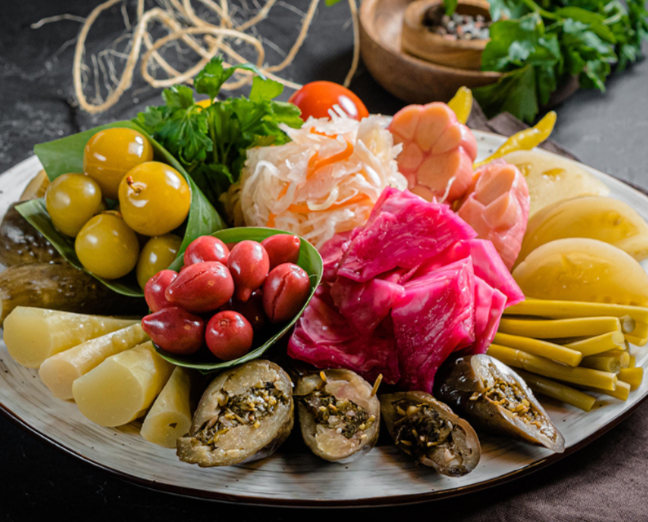 Soolatud köögiviljad ja konservid